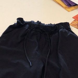 Lululemon Stretch High-Rise Jogger
Full Length size 6